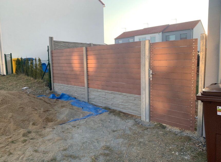 Betonový plot vs. dřevoplastový plot – které řešení je vhodnější?